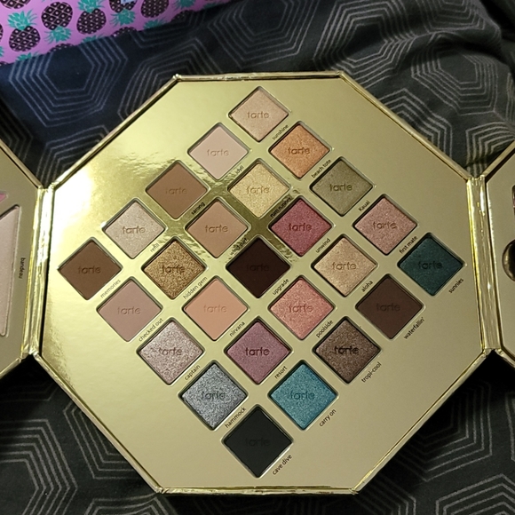 tarte Other - 🎉HP🎉 Limited Edition Tarte Pineapple Set